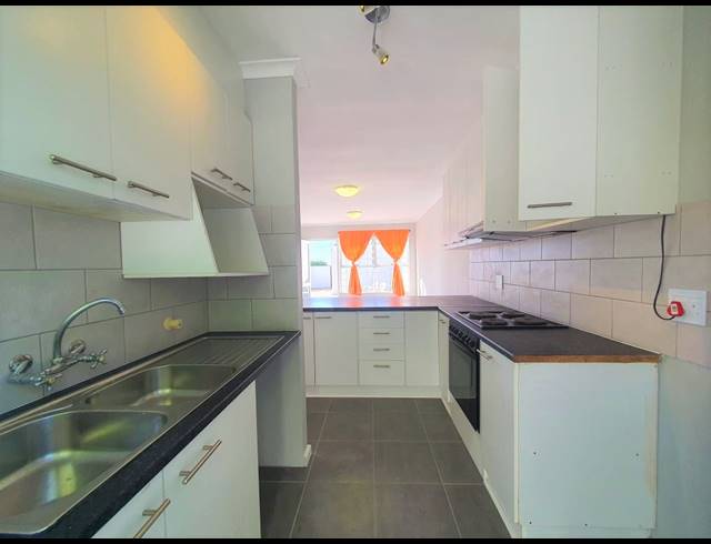 2 BEDROOM HOUSE FOR SALE IN GLENWOOD